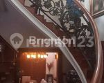 thumbnail-rumah-classical-cibubur-jakarta-ada-kolam-renang-furnished-2